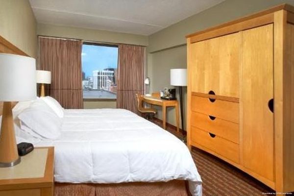 THE AVALON HOTEL (Erie)